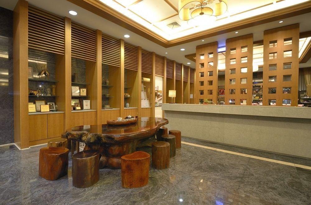 טאינאן Toong Mao Spa Resort Guanziling מראה חיצוני תמונה