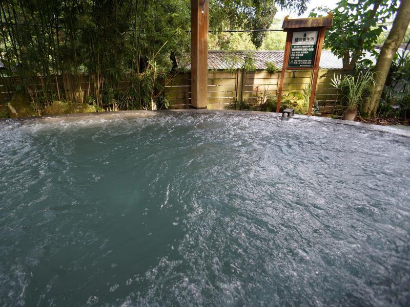 טאינאן Toong Mao Spa Resort Guanziling מראה חיצוני תמונה