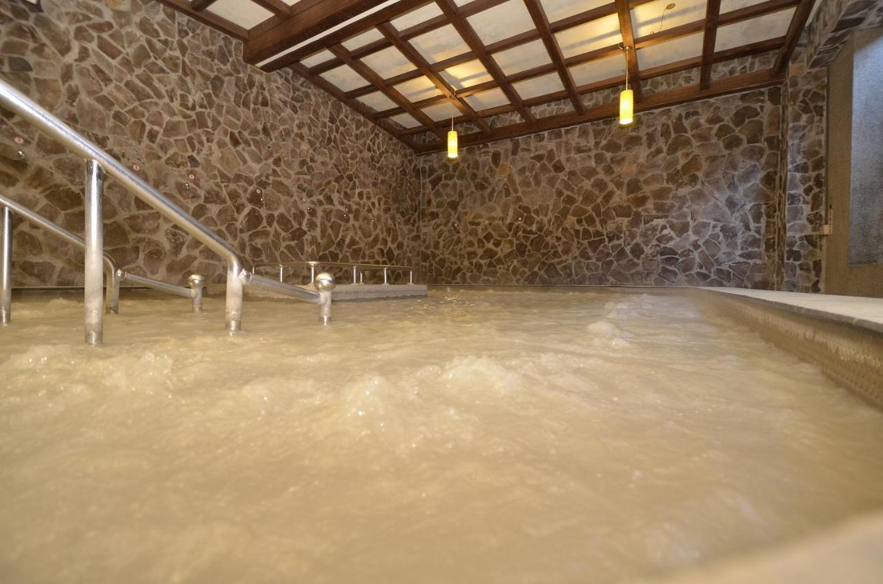 טאינאן Toong Mao Spa Resort Guanziling מראה חיצוני תמונה