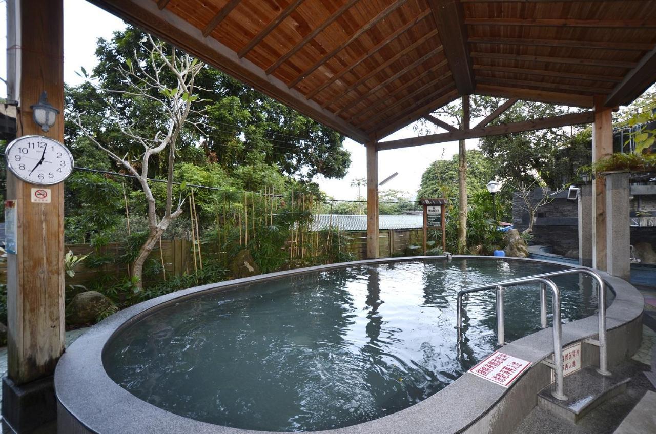טאינאן Toong Mao Spa Resort Guanziling מראה חיצוני תמונה